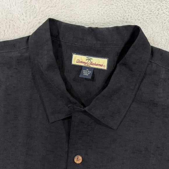 Tommy Bahama Mens XL Silk Camp Shirt Black Textured Jacquard Button Up Casual - Picture 2 of 6